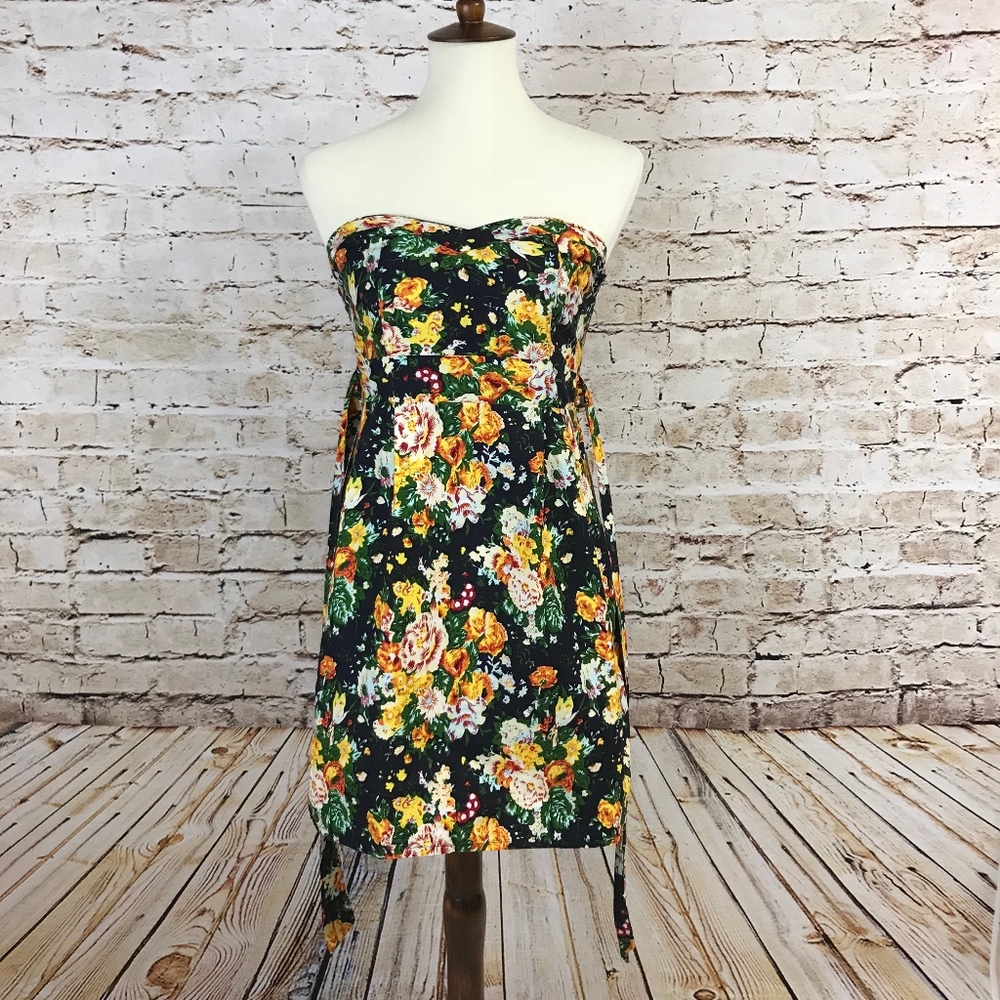 NWOT Floral Strapless Dress